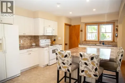 42 Hawthorne Avenue Simcoe ON N3Y 2L9