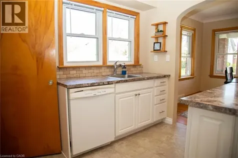 42 Hawthorne Avenue Simcoe ON N3Y 2L9