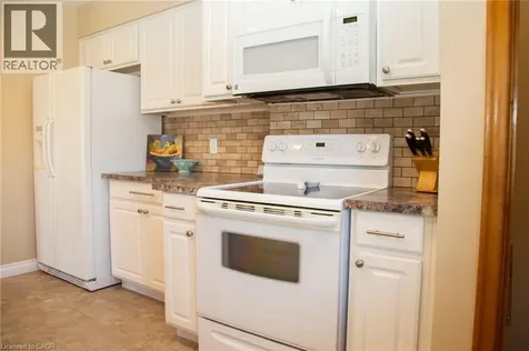 42 Hawthorne Avenue Simcoe ON N3Y 2L9