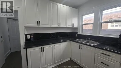 2257 Howard Avenue Windsor ON N8X 3V2