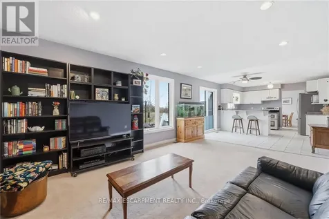 187 Alderlea Avenue Hamilton ON L0R 1W0