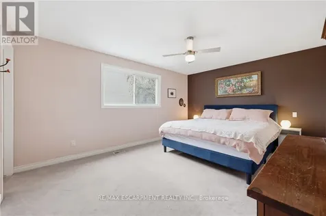 187 Alderlea Avenue Hamilton ON L0R 1W0