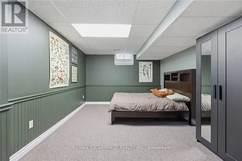 187 Alderlea Avenue Hamilton ON L0R 1W0