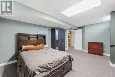 187 Alderlea Avenue Hamilton ON L0R 1W0