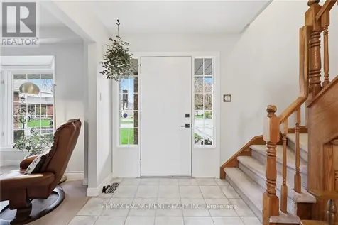 187 Alderlea Avenue Hamilton ON L0R 1W0