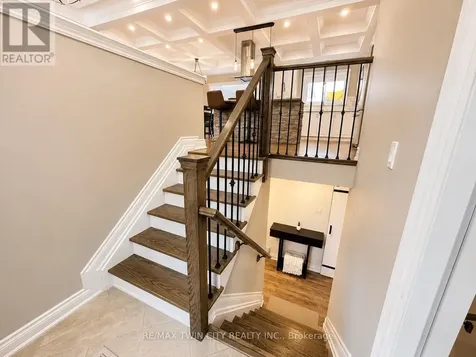 107 Rosslinn Road Cambridge ON N1S 3K3