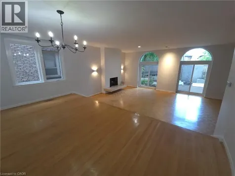 89 Elmsthorpe Avenue Toronto ON M5P 2L8