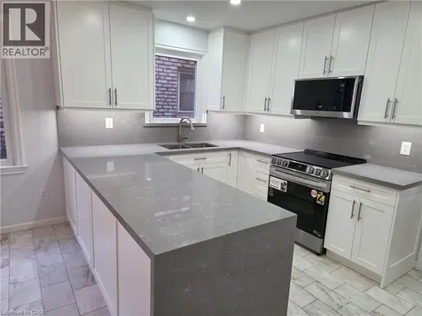89 Elmsthorpe Avenue Toronto ON M5P 2L8
