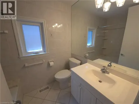 89 Elmsthorpe Avenue Toronto ON M5P 2L8