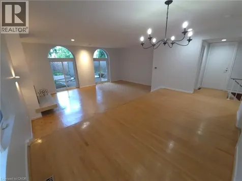 89 Elmsthorpe Avenue Toronto ON M5P 2L8