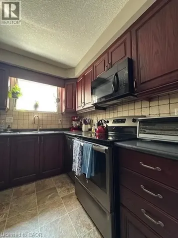 240 Westmeadow Drive Kitchener ON N2N 0A1