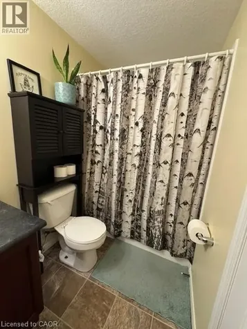240 Westmeadow Drive Kitchener ON N2N 0A1