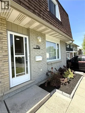 75 Lillian Drive Waterloo ON N2J 4J8