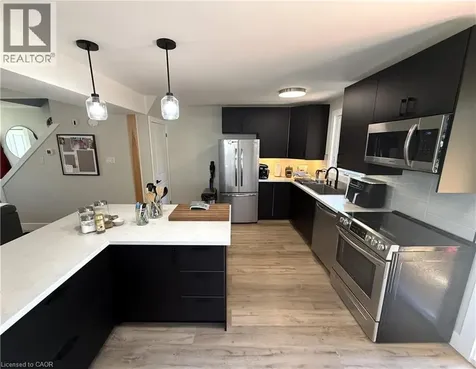 75 Lillian Drive Waterloo ON N2J 4J8