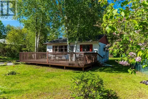 24 Poplar Drive Tiny ON L9M 0J2