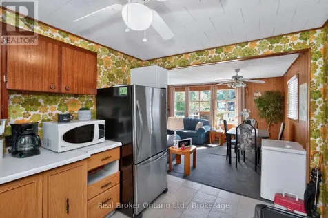 24 Poplar Drive Tiny ON L9M 0J2