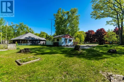 24 Poplar Drive Tiny ON L9M 0J2