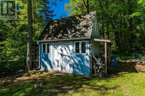 24 Poplar Drive Tiny ON L9M 0J2