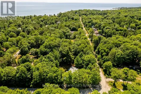 24 Poplar Drive Tiny ON L9M 0J2