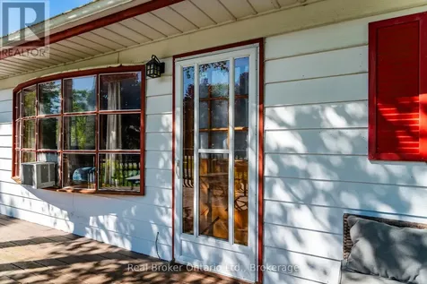 24 Poplar Drive Tiny ON L9M 0J2