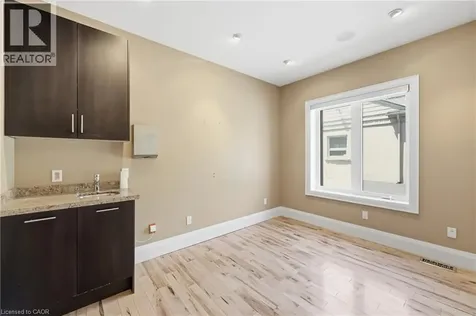 58 King Street West Stoney Creek ON L8G 1H8