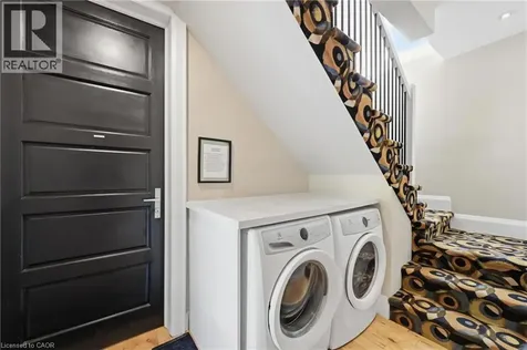 58 King Street West Stoney Creek ON L8G 1H8