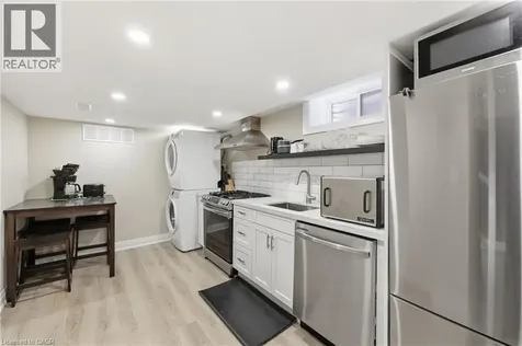 58 King Street West Stoney Creek ON L8G 1H8