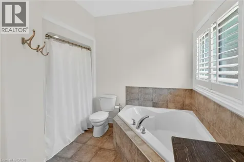 24 Heathcote Court Grimsby ON L3M 0A6