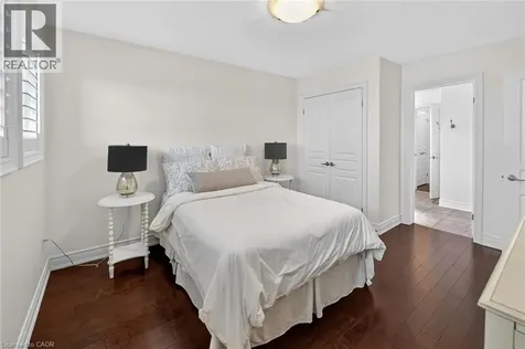 24 Heathcote Court Grimsby ON L3M 0A6