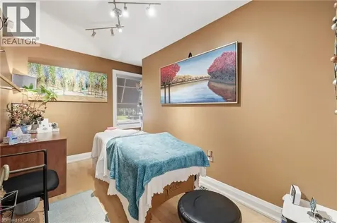 60 King Street West Stoney Creek ON L8G 1H8