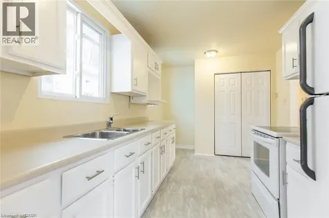 16 Garrow Drive Hamilton ON L9C 6G9