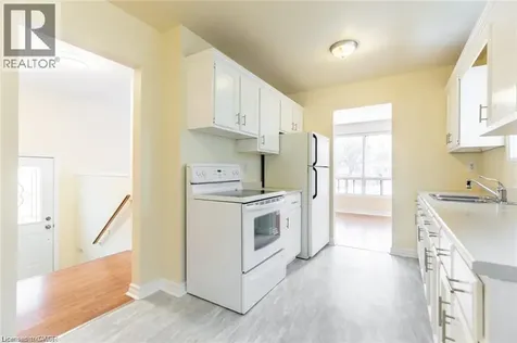 16 Garrow Drive Hamilton ON L9C 6G9