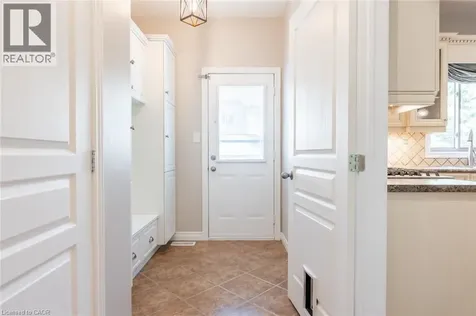 2338 Norland Drive Burlington ON L7L 7E6