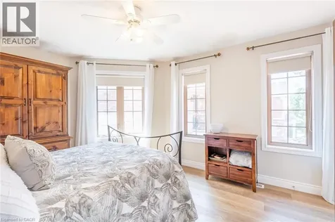 2338 Norland Drive Burlington ON L7L 7E6