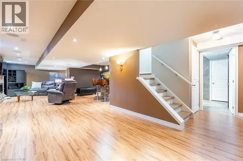 2338 Norland Drive Burlington ON L7L 7E6