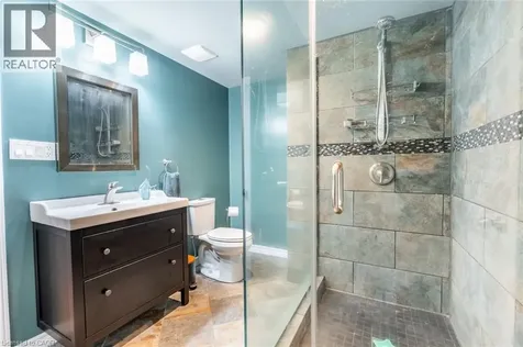2338 Norland Drive Burlington ON L7L 7E6