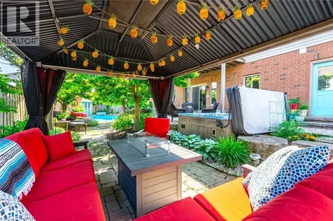 2338 Norland Drive Burlington ON L7L 7E6