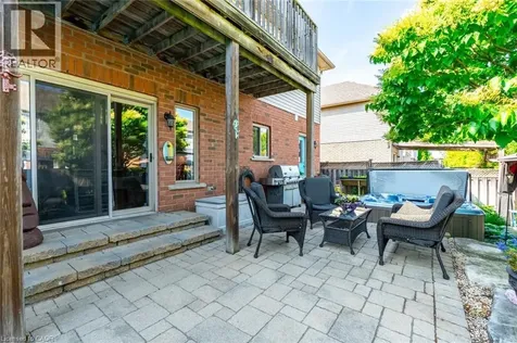 2338 Norland Drive Burlington ON L7L 7E6