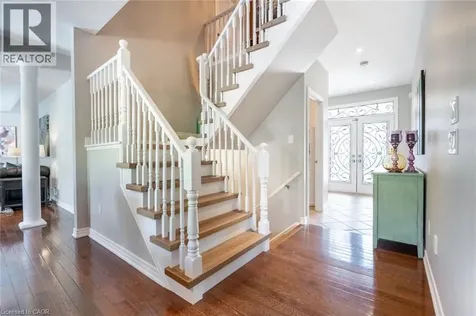 2338 Norland Drive Burlington ON L7L 7E6