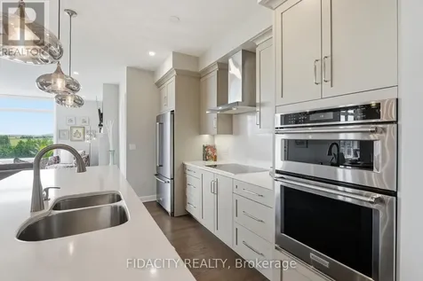 180 Boundstone Way Ottawa ON K2T 0M9