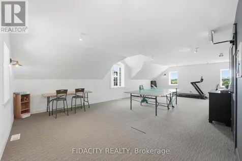 180 Boundstone Way Ottawa ON K2T 0M9