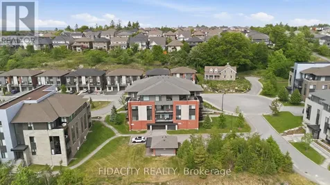 180 Boundstone Way Ottawa ON K2T 0M9