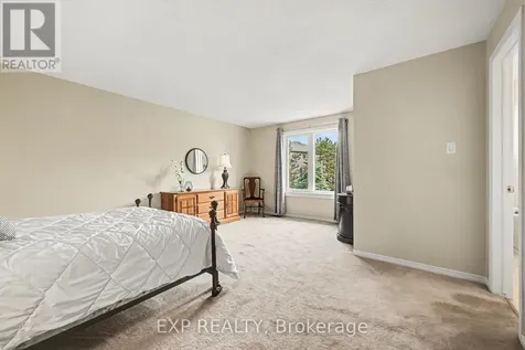 1859 Summerfields Crescent Ottawa ON K1C 7B7