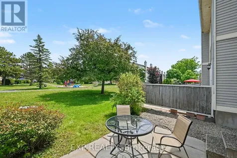 1859 Summerfields Crescent Ottawa ON K1C 7B7