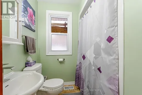 29 York Street Aylmer ON N5H 2G8