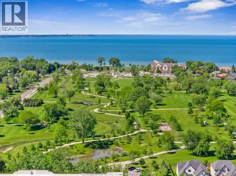 315 Village Grove Drive Tecumseh ON N8N 5G4