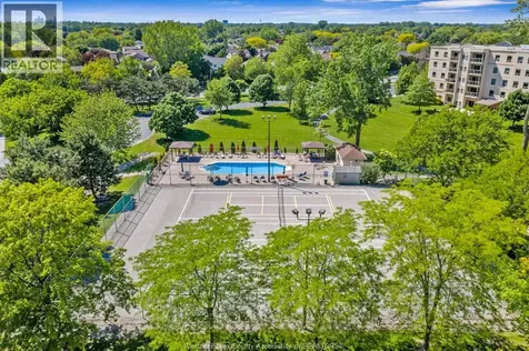 315 Village Grove Drive Tecumseh ON N8N 5G4