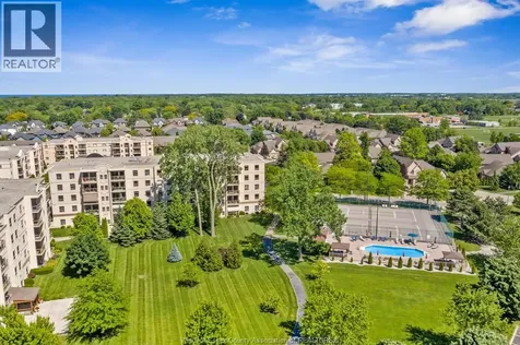 315 Village Grove Drive Tecumseh ON N8N 5G4