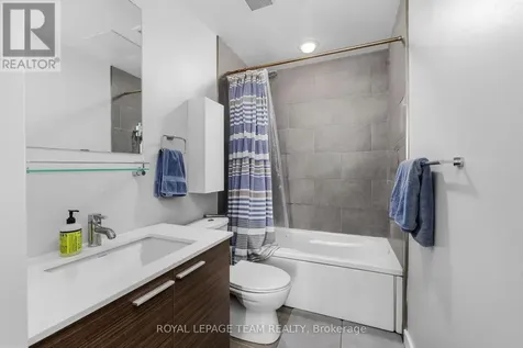 354 Gladstone Avenue Ottawa ON K2P 0R4