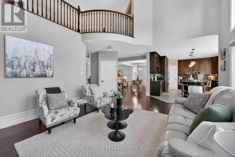 51 Bridle Crest Court Ottawa ON K2M 0H5